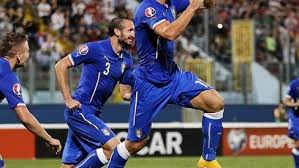 Purchasing a vera pelle products from us we really care about you. Namorada De Pelle Bela Modelo Hungara Vibra Na Rede Social Apos Gol Do Amado Bravo Meu Amor Esporte Extra Online