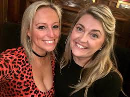 Good mates and good vibes. Only at Eva! ⚡🎶 #nz #Evapub #openmic  #wellington #drinks #wellyeats #music