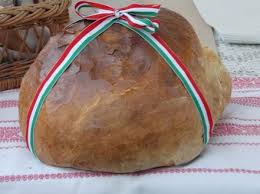 Jun 21, 2021 · a duna két oldalán tevékenykedő vidékfejlesztési csoportok a nyári hónapok során a vízi turizmusban rejlő lehetőségekkel igyekeznek megismertetni a területükön található községek lakosságát. Az Uj Kenyer Es A Megujulas Unnepe Ujpest Media