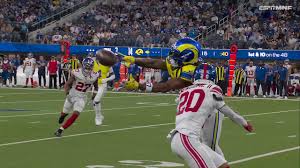 Davante Adams makes tough snag for a 27-yard gain vs. Giants