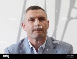 Former boxing champion hi-res stock photography and images