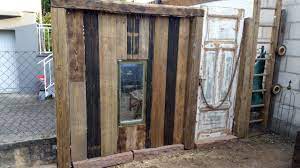 Gallery of kreativer sichtschutz selber bauen gew hlt sichtschutz. Diy Vintage Gartenzaun Sichtschutz Aus Verschiedenen Elementen Und Alten Materialien Mit Etwas P Sichtschutz Selber Bauen Garten Ideen Hinterhof Gartenturen