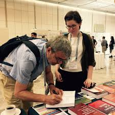Luta entre roberto piazza e marcio pereira no floripa black belt iv que aconteceu no dia 06 de setembro de. Springer Physics On Twitter Roberto Piazza Writing A Dedication On His Book Statistical Physics Https T Co Kbhvp3brqx Liquids2017 Statphys