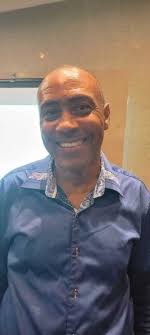 Il est inapproprié de rétorquer à un enfant qui pleure : Pé la ! »