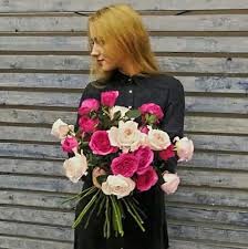 Repost Lilly Tehee Here I Have Of Course A Win Win Option Bright Shades Of Pink Fragrant Garden Roses From Alexandra Far Fragrant Garden Floral Fragrant