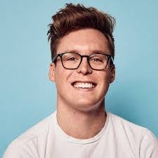 Andrew Goble's Instagram, Twitter & Facebook