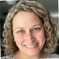 Holly Hickok's Instagram, Twitter & Facebook