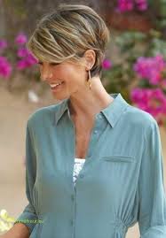 Frisuren Fur Frauen Ab 50 Mit Rundem Gesicht Kurzhaarfrisuren Kurzhaarschnitte Kurzhaarfrisuren Frauen