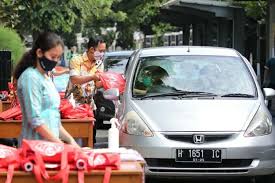 Pandemi Covid Smp Di Semarang Ini Bagikan Rapor Siswa Dengan Drive Thru Bagian 1
