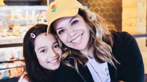 Tenemos un total de 51 letras de canciones de jenny rivera. Asi De Grande Y Bella Esta La Primogenita De Jacqie Rivera Mamaslatinas Com