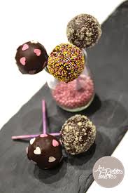 Cake Pops Au Chocolat Et A La Poudre D Amande Recette Popcake Cake Pops Croquant Au Chocolat
