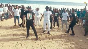 Oct 01, 2020 · so sind die sommer heiß und trocken, im winter ist es eher feucht, aber mild. Pakistanis Protest Geert Wilders Prophet Muhammad Cartoon Contest News Dw 29 08 2018