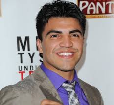 Local Boxing Notebook: After long hiatus, boxer Victor Ortiz is close to  returning to the ring