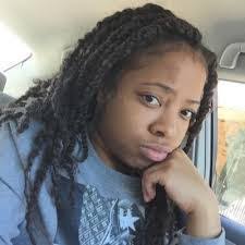 Kenyatta Hampton's Instagram, Twitter & Facebook