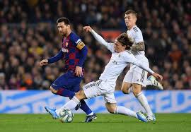 Procure 924 fotos e imagens sobre modric barcelona disponíveis ou inicie uma nova pesquisa para explorar mais fotos e imagens. Luka Modric Compares The Goodbye Of Cristiano Ronaldo With That Of Leo Messi