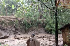 Banjir bandang menerjang enam desa di kecamatan jasinga, kabupaten bogor, jawa. Kmajf8j46aciym