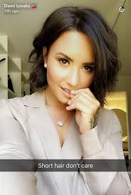 Demi lovato's new haircut is helping her heal. Demi Lovato Chops Off All Her Hair Skips 2017 Met Gala See Her New Haircut Hollywood Life