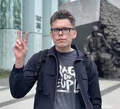 Sędzia roch odnosząc się do sprawy planowanych zarzutów wobec tuleyi, wskazał, że istnieją poważne argumenty wskazujące na dopuszczalność publicznego przeprowadzenia posiedzenia w. Sedzia Tuleya Odpowiada Na Wezwanie Prokuratury Krajowej Nie Pojde Nie Boje Sie Ich