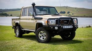 Oferta de carros toyota land cruiser em brasil. The Toyota Land Cruiser 79 Series Has Thor S Hammer Of Cupholders Land Cruiser Toyota Land Cruiser Cruisers
