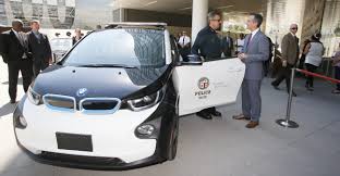 We'd love to help find the car for you, but we're only available in the united states at this time. Lapd Is Apparently Barely Using Its Large Fleet Of Bmw I3 Electric Vehicles Electrek