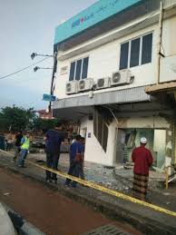 The business principal activity is in full banks. Selepas Kuala Nerus Terkini Atm Di Dungun Diletupkan Terengganu Sebelas
