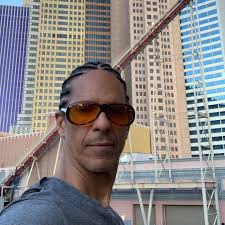 The Dutch Knight 🇳🇱 Reinier de Ridder just BEAT Robert Whittaker!  #UFCAbuDhabi