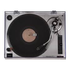 Warrants the product to be free from defects in material and workmanship under normal use for a period of one year from the original date of purchase. Buy Crosley C100 Turntable Online Rockit Record Players