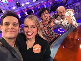 Entre los famosos que acompañarán a los concursantes durante los próximos programas. El Tiron On Twitter Selfis Del Pasapalabra De Hoy