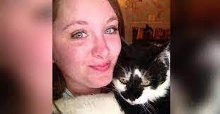 Kelli Fore's Instagram, Twitter & Facebook