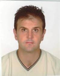 Multi-Objective Dispatch for Batteries and Renewable Generation Sources in  Distribution Grids Using a Weighting- Based Convex Ap