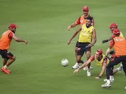 Rest was the formalities as rcb got bundled out for 113 and srh won the game by 118 runs. Ipl 2019 Srh Vs Rcb Preview Virat Kohli S Rcb Still In Search Of 1st Win Business Standard News