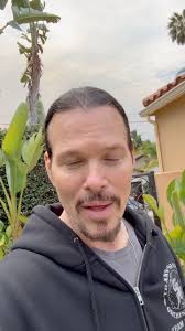 Prayers to those that have lost their homes 💔.... in 40+ years in LA I've  never seen winds this bad... Big shout out to LAFD giving it their all  ....Please keep LA in your prayers .