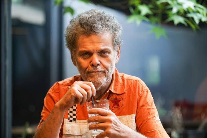 Alfredo Casero: el dolor de la infancia, su salud y cómo nacen los  personajes delirantes de Cha Cha Cha - LA NACION
