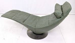 Chaise longues para todo tipo de salones. Lot Art Natuzzi Swivel Modernist Olive Leather Chaise Lounge A