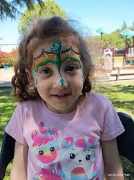 What's the perfect dragon size? 🐉 One will help you conquer the world. The  other is really, really cute. Tell us which one you'd adopt 👇