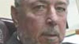 Salmon retiring; 3 hope to be elected to his sea