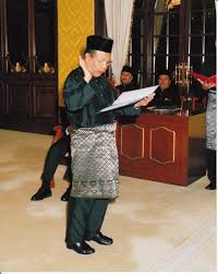 The village is surrounded by paddy fields. 2007 Taking Oath As Cj 1 Tun Abdul Hamid Mohamad