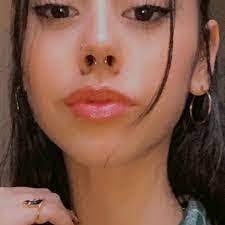 Cleo Wagner's Instagram, Twitter & Facebook