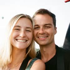 Emily Overton (@_emilyynoel_)