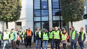 Gilets Jaunes Des Manifestants Recus Par Le Sous Prefet Aux Sables Les Sables D Olonne Maville Com