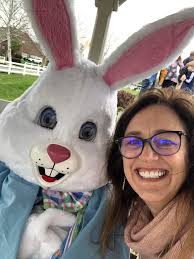 Moneymore Care Home had a visit from the Easter bunny to much start their  Easter egg hunt. 🐰 Thanks to Geri Evertine who provided music. 🎶 It looks  like everyone had a