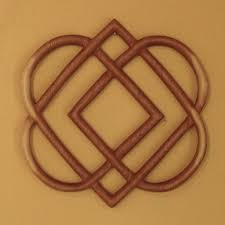 Geometrical Knot Of Four Hearts Celtic Wood Carving Family Love Knot Signsofspirit Woodworking On A Pattern Tattoo Geometric Tattoo Geometric Tattoo Design