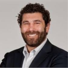 Charlie Farah's Instagram, Twitter & Facebook