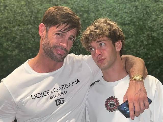 Los mensajes públicos de William Levy y su hijo en medio de la polémica con  la policía en la separación de Elizabeth Gutiérrez