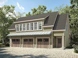 Choose your 3 car garage plan wisely. Carriage House Plans Carriage House Plan With 3 Car Garage 019g 0013 At Www Thehouseplanshop Com