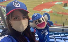 一人だけど一人じゃない…ドラゴンズ女子が語る「ソロ活野球のススメ」 | 文春オンライン
