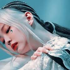 LALA LOVE 🌻 (Bellatrix910)