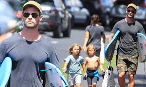 Sasha hemsworth was born under the sign of pisces on 18 march 2014, in los angeles, california usa, and is a celebrity child, who hails from one of the. Barefoot Chris Hemsworth Takes His Three Children To The Beach In Byron Bay Daily Mail Online