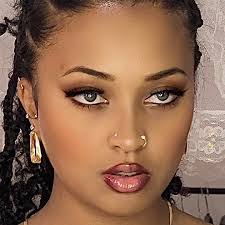 Jaovavy -Officiel added a new photo —...