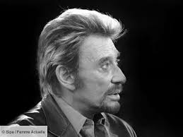 Mon pays c'est l'amour est le 51e et dernier album studio de johnny hallyday (le 7e chez warner). Johnny Hallyday Son Album Posthume Ne Devait Pas S Intituler Mon Pays C Est L Amour Femme Actuelle Le Mag